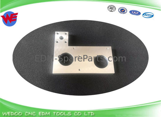 لوحة محامل من مادة الفولاذ المقاوم للصدأ لآلة قطع الأسلاك Fanuc EDM، مقاس 135*108 مم