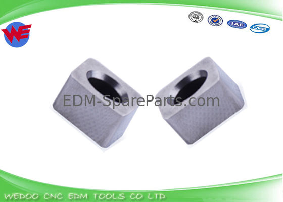 IEC80A715 أجزاء Makino EDM العلوية والسفلية الشكل كربيد EDM مربع N001