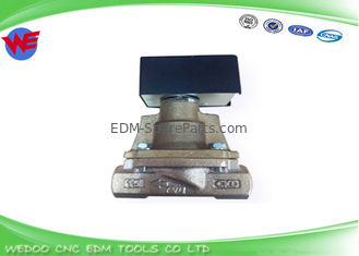 APP1-15A-03A-AC110V ميتسوبيشي EDM أجزاء M859 CKD صمام التحكم الملف اللولبي