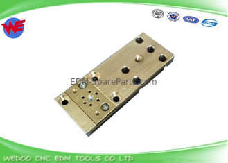 DCH9400 أجزاء EDM X055C630G54 حامل القالب السفلي Mitsubishi DBG4900 X262D527H01