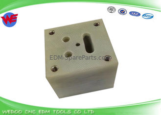 A290-8101-X509 لوحة العزل العلوية Fanuc EDM أجزاء A-C سلسلة 40 * 40 * 34 قاعدة دليل