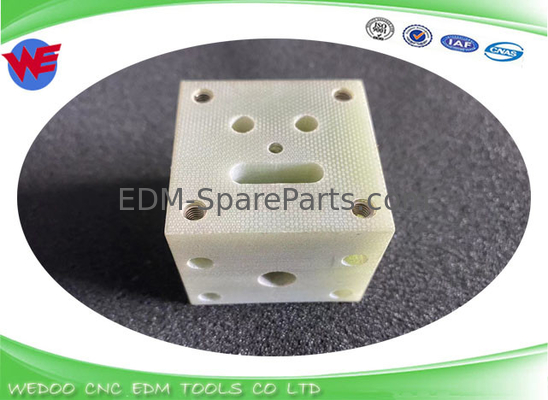 A290-8101-X509 لوحة العزل العلوية Fanuc EDM أجزاء A-C سلسلة 40 * 40 * 34 قاعدة دليل