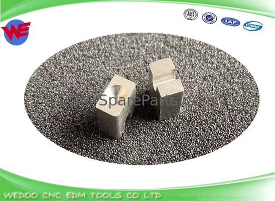 A290-8120-Z782 حامل الكهرباء Fanuc EDM قطع الغيار 10 * 10 * 6mm