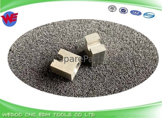 A290-8120-Z782 حامل الكهرباء Fanuc EDM قطع الغيار 10 * 10 * 6mm