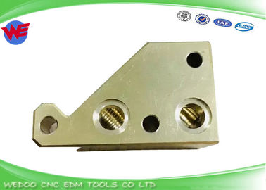 X268D658H01 DK26000 كتلة لتثبيت الأنابيب FA Mitsubishi EDM قطع الغيار M8521