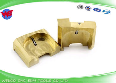 M470 DA886A DA88600 Mitsubishi حامل تغذية الطاقة السفلى X209D212H01 X068D026G51