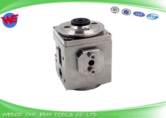 AQ300L AQ400 AQ360 AQ550 AQ570 Sodick COVERT AB GUIDE TO GUIDE HOLDER (أسلوب جديد)